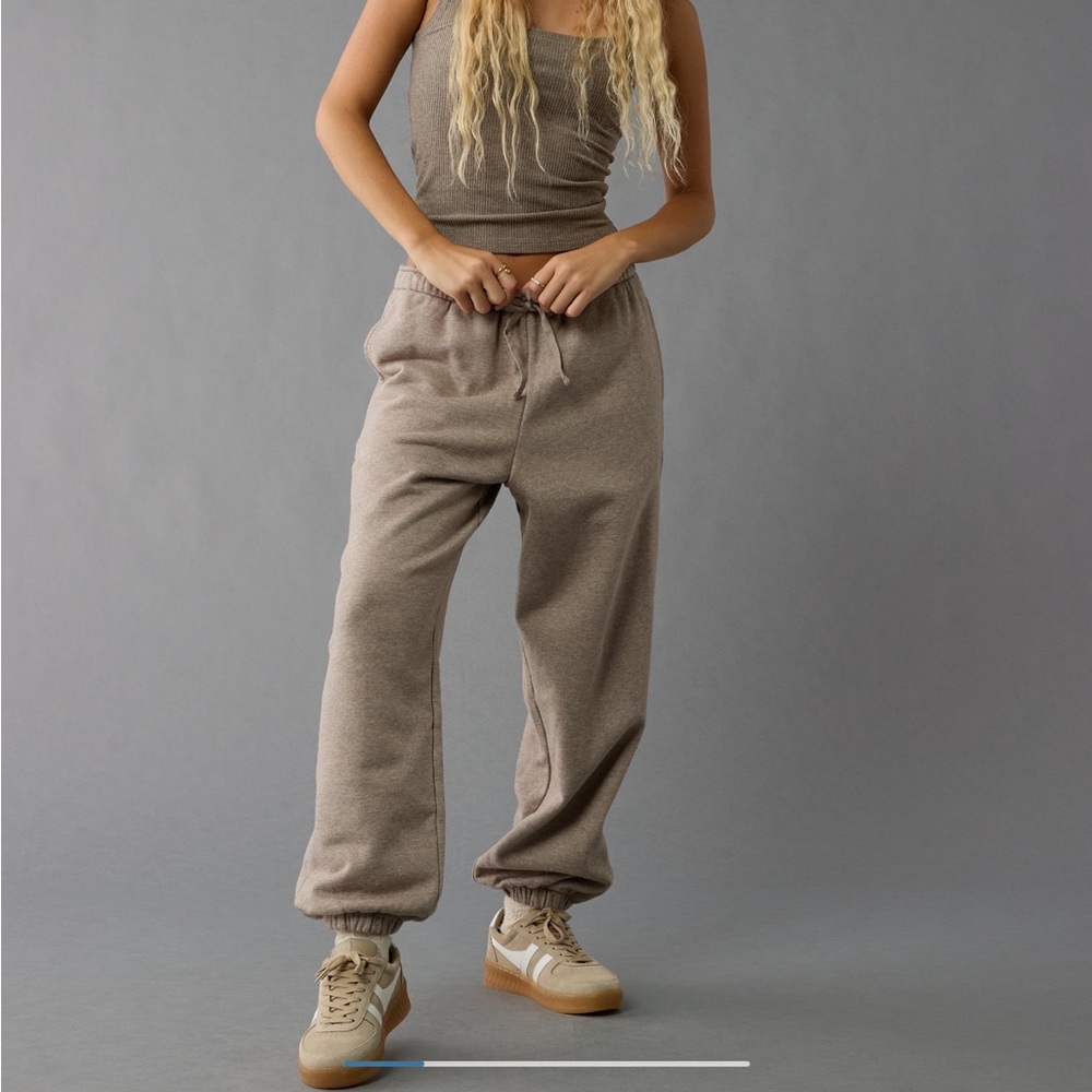AE Everyday Luxe Jogger